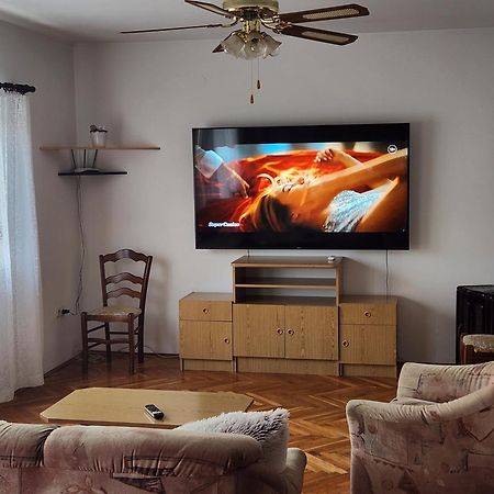 Apartmani Mazzarolli ยาดราโนโว ภายนอก รูปภาพ