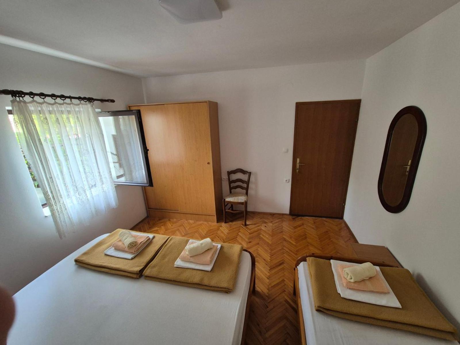 Apartmani Mazzarolli ยาดราโนโว ภายนอก รูปภาพ
